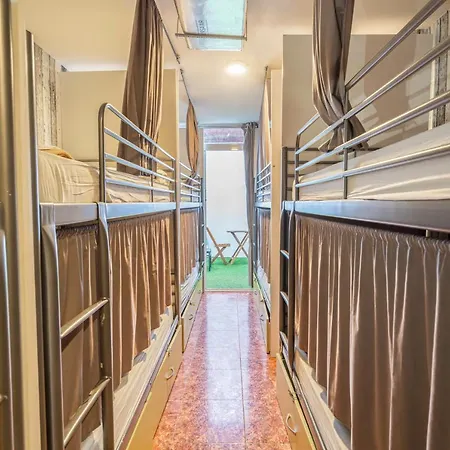Casa Barcelo Camp Nou Barcelona * L'Hospitalet de Llobregat