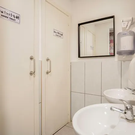 Hostel Casa Barcelo Camp Nou Barcelona L'Hospitalet de Llobregat