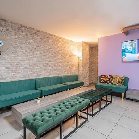 Casa Barcelo Camp Nou Barcelona L'Hospitalet de Llobregat