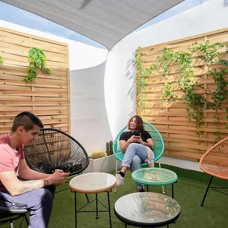 Hostel Casa Barcelo Camp Nou Barcelona