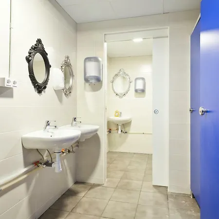 Hostel Casa Barcelo Camp Nou Barcelona L'Hospitalet de Llobregat
